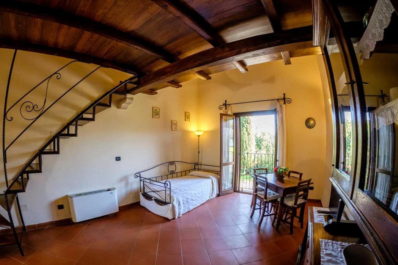 La Pesta Agriturismo Poggio Corbello מראה חיצוני תמונה